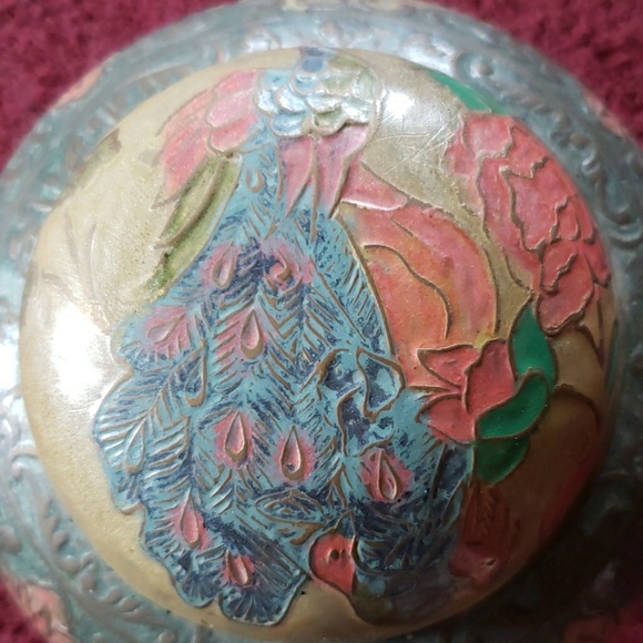 Vintage painted brass urn - Picture 7 of 7